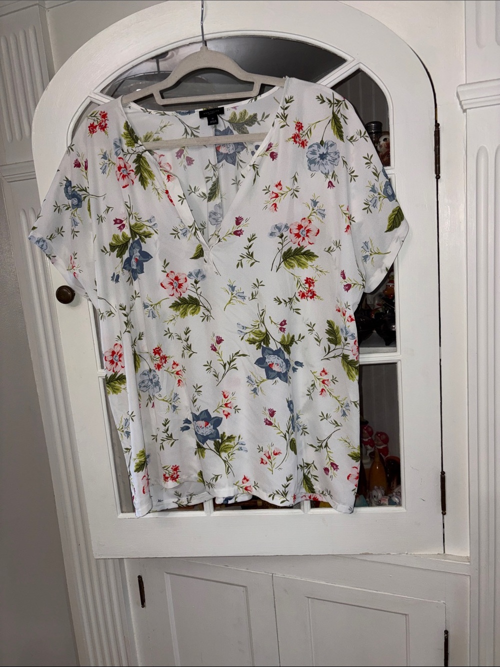 Ann Taylor White Floral V-Neck Blouse with Blue, Green & Red Accents